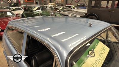 Lot 304 - 1970 RELIANT