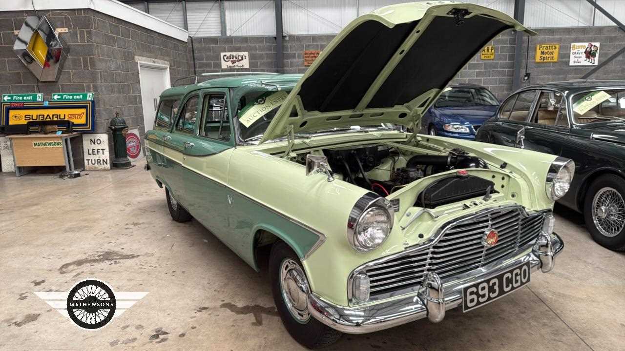 Lot 354 - 1961 FORD ZEPHYR