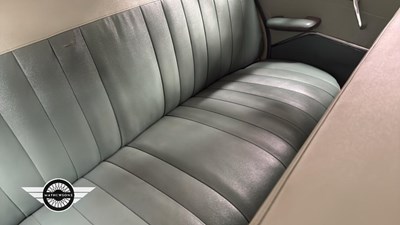 Lot 354 - 1961 FORD ZEPHYR