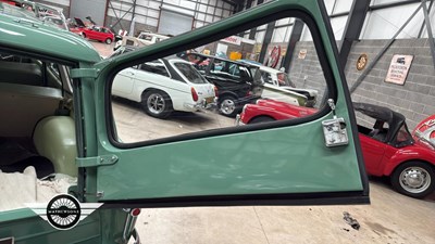 Lot 354 - 1961 FORD ZEPHYR