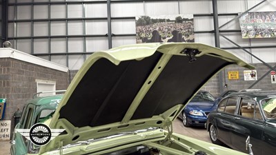 Lot 354 - 1961 FORD ZEPHYR