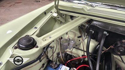 Lot 354 - 1961 FORD ZEPHYR