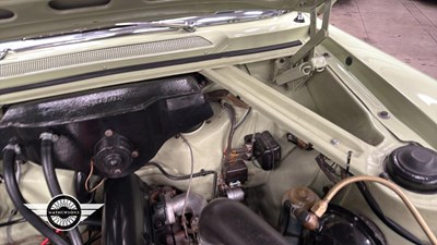 Lot 354 - 1961 FORD ZEPHYR