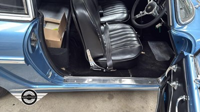 Lot 362 - 1964 RENAULT CARAVELLE