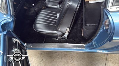 Lot 362 - 1964 RENAULT CARAVELLE