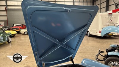 Lot 362 - 1964 RENAULT CARAVELLE