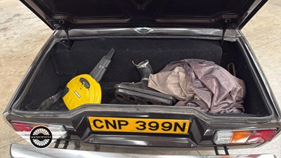 Lot 374 - 1974 JENSEN HEALEY