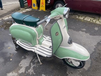 Lot 404 - 1960 LAMBRETTA LI150