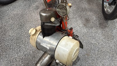 Lot 414 - 1975 VELOSLEX