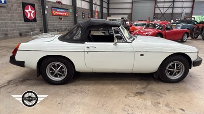Lot 494 - 1977 MG B