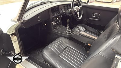 Lot 494 - 1977 MG B