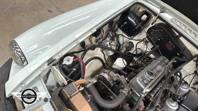 Lot 494 - 1977 MG B