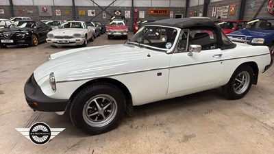 Lot 494 - 1977 MG B