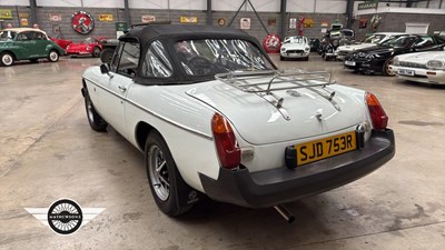 Lot 494 - 1977 MG B
