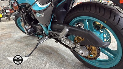 Lot 496 - 1988 KAWASAKI ZX750-A3