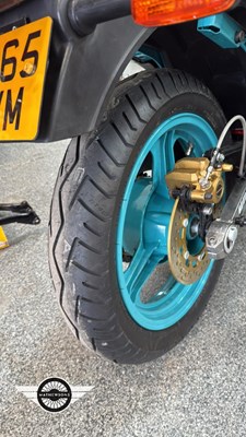 Lot 496 - 1988 KAWASAKI ZX750-A3