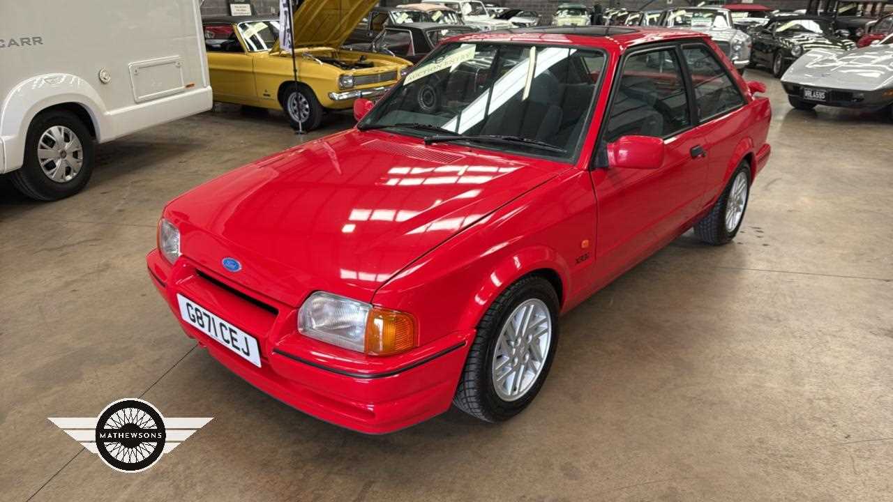 Lot 526 - 1990 FORD ESCORT XR3 INJ