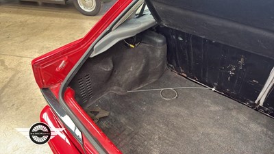 Lot 526 - 1990 FORD ESCORT XR3 INJ