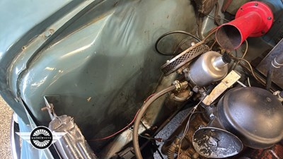 Lot 556 - 1955 STANDARD 8