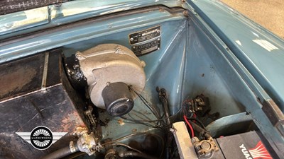 Lot 556 - 1955 STANDARD 8