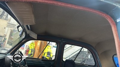 Lot 556 - 1955 STANDARD 8
