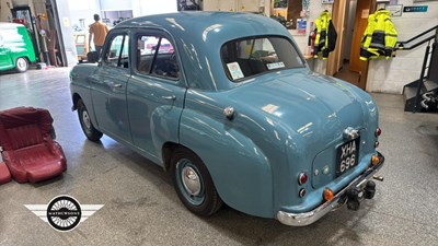 Lot 556 - 1955 STANDARD 8