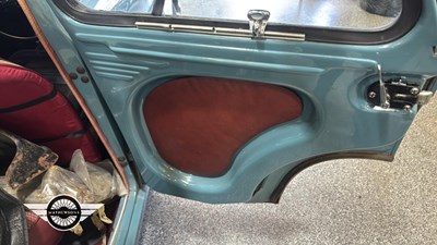 Lot 556 - 1955 STANDARD 8
