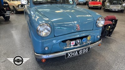 Lot 556 - 1955 STANDARD 8