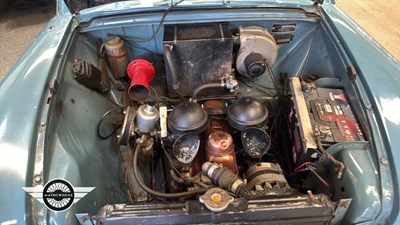 Lot 556 - 1955 STANDARD 8