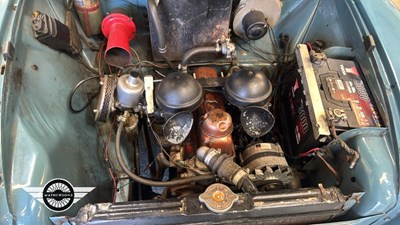 Lot 556 - 1955 STANDARD 8