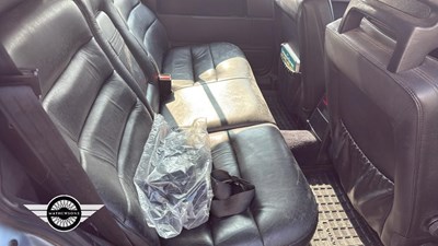 Lot 562 - 1990 VOLVO 740 GLE AUTO