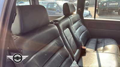 Lot 562 - 1990 VOLVO 740 GLE AUTO