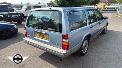Lot 562 - 1990 VOLVO 740 GLE AUTO