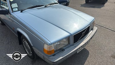 Lot 562 - 1990 VOLVO 740 GLE AUTO