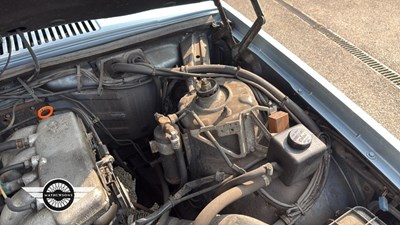 Lot 562 - 1990 VOLVO 740 GLE AUTO