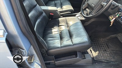 Lot 562 - 1990 VOLVO 740 GLE AUTO