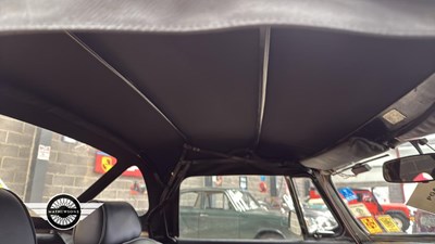 Lot 564 - 1976 MG B