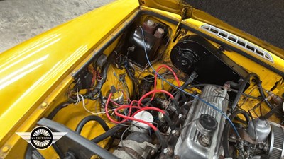 Lot 564 - 1976 MG B