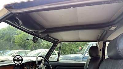 Lot 452 - 1974 TRIUMPH STAG AUTO