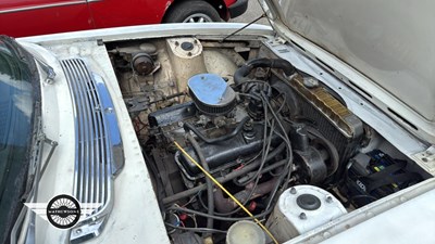 Lot 452 - 1974 TRIUMPH STAG AUTO