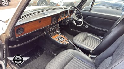 Lot 452 - 1974 TRIUMPH STAG AUTO