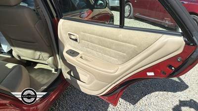 Lot 576 - 2000 LEXUS IS200 SE AUTO