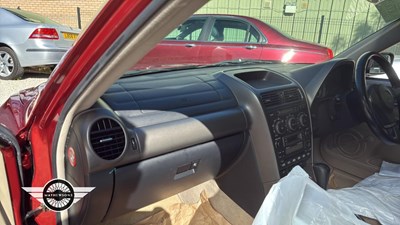 Lot 576 - 2000 LEXUS IS200 SE AUTO