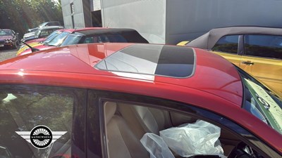 Lot 576 - 2000 LEXUS IS200 SE AUTO