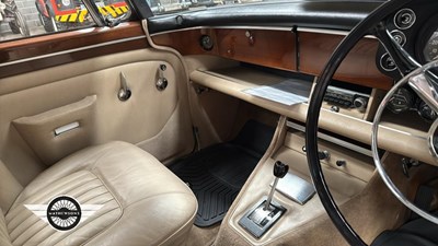 Lot 584 - 1970 ROVER 3500