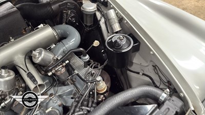 Lot 584 - 1970 ROVER 3500