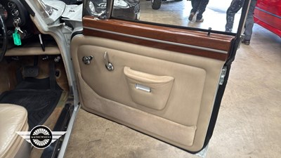 Lot 584 - 1970 ROVER 3500