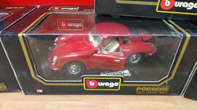 Lot 309 - 1-18 SCALE DIE CAST MODEL CARS