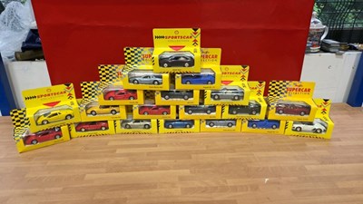 Lot 529 - BOX OF SUPER CAR COLLECTION MODELS