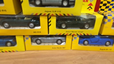 Lot 529 - BOX OF SUPER CAR COLLECTION MODELS